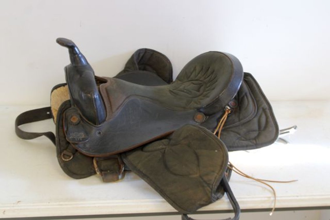 BIGHORN WESTERN SADDLE