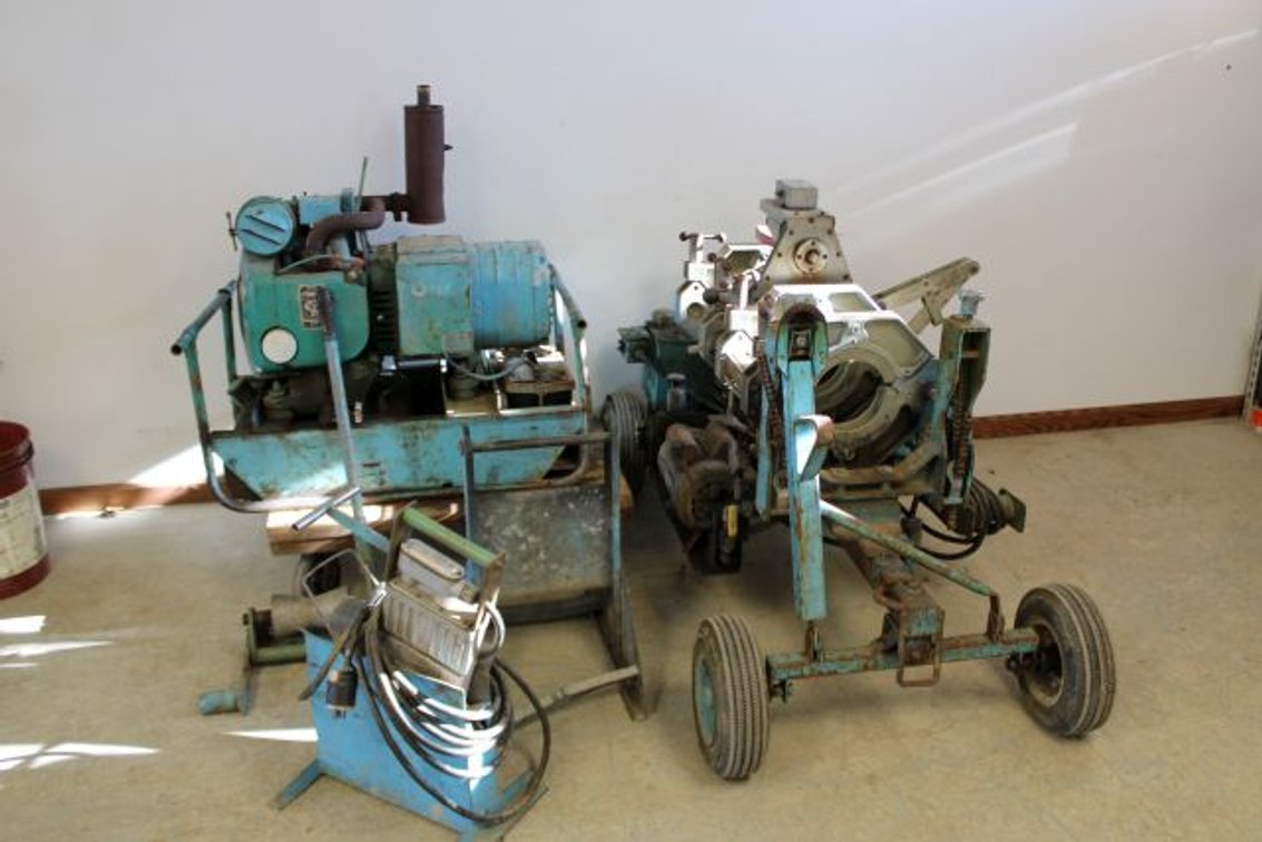 MCELROY PIPE FUSER & ONAN GENERATOR