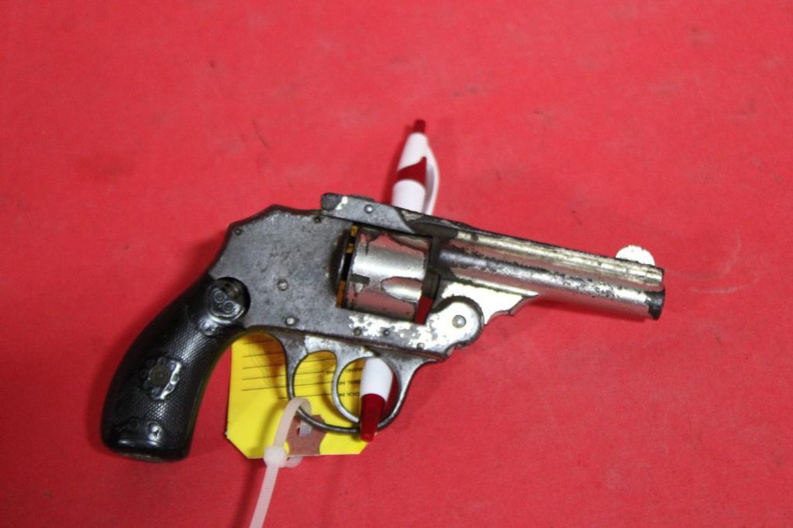 IVER JOHNSON .32CAL REVOLVER