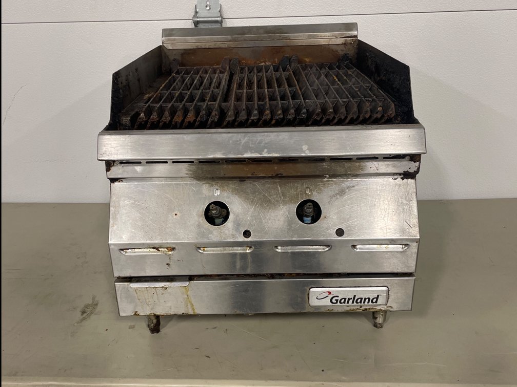 GARLAND GAS GRILL
