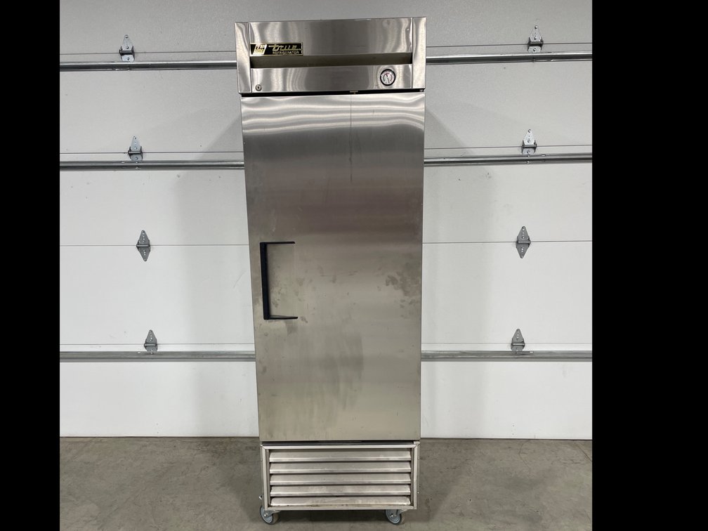 TRUE T-23 FRIDGE