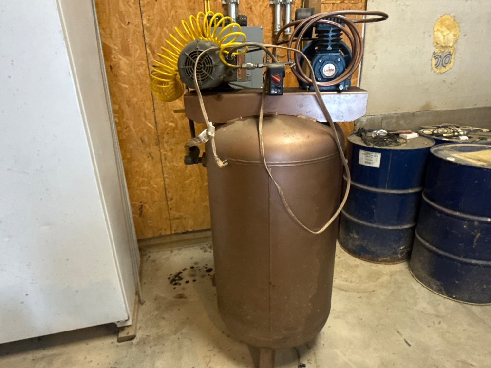 EMQLO AIR COMPRESSOR