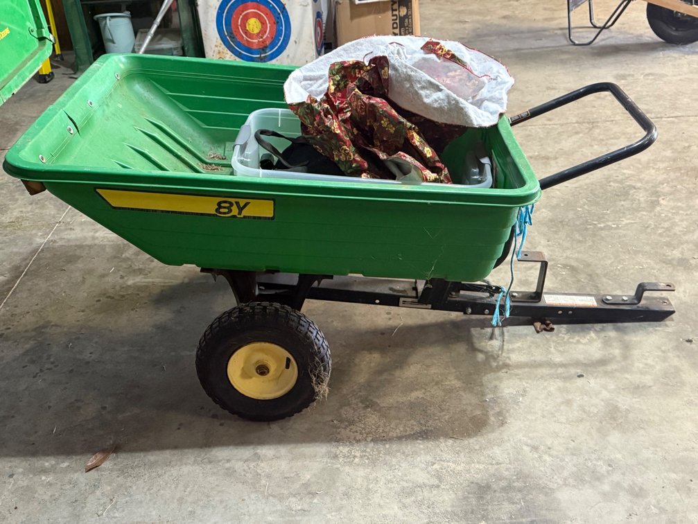 JOHN DEERE 8Y YARD CART