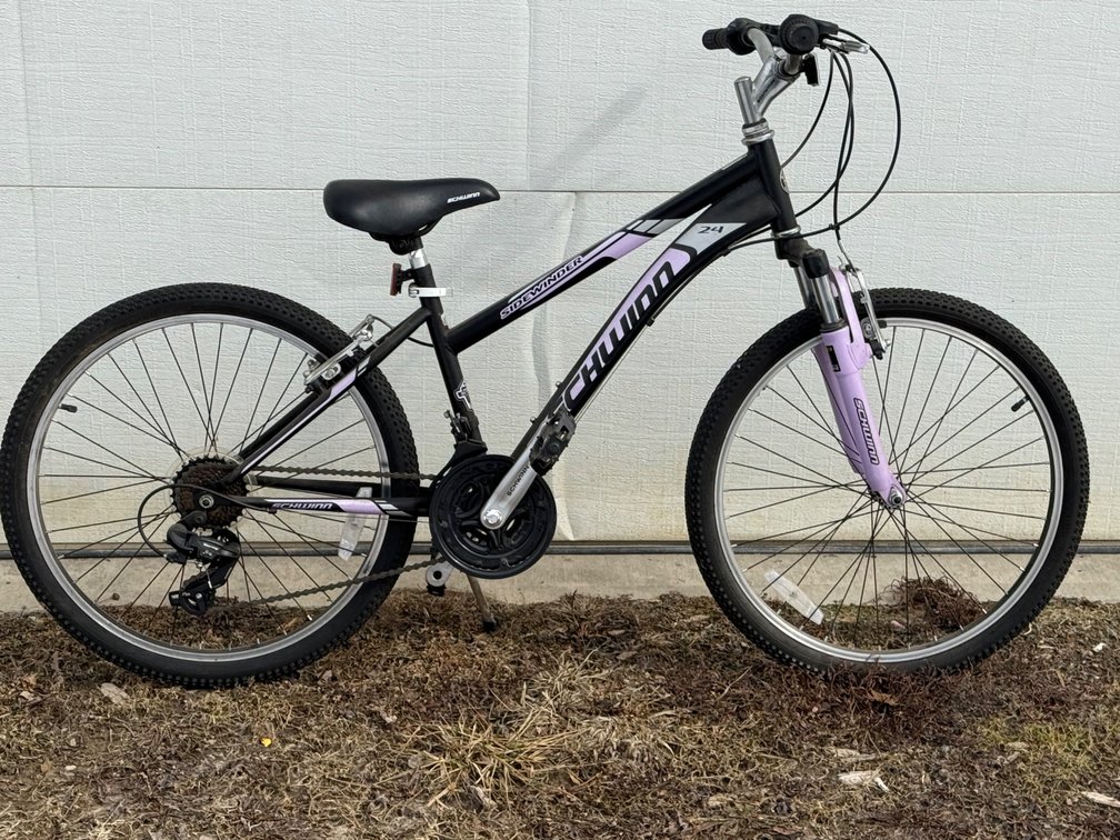 SCWINN SIDEWINDER BIKE