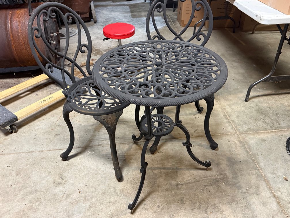 WROUGHT IRON TABLE & CHAIRS