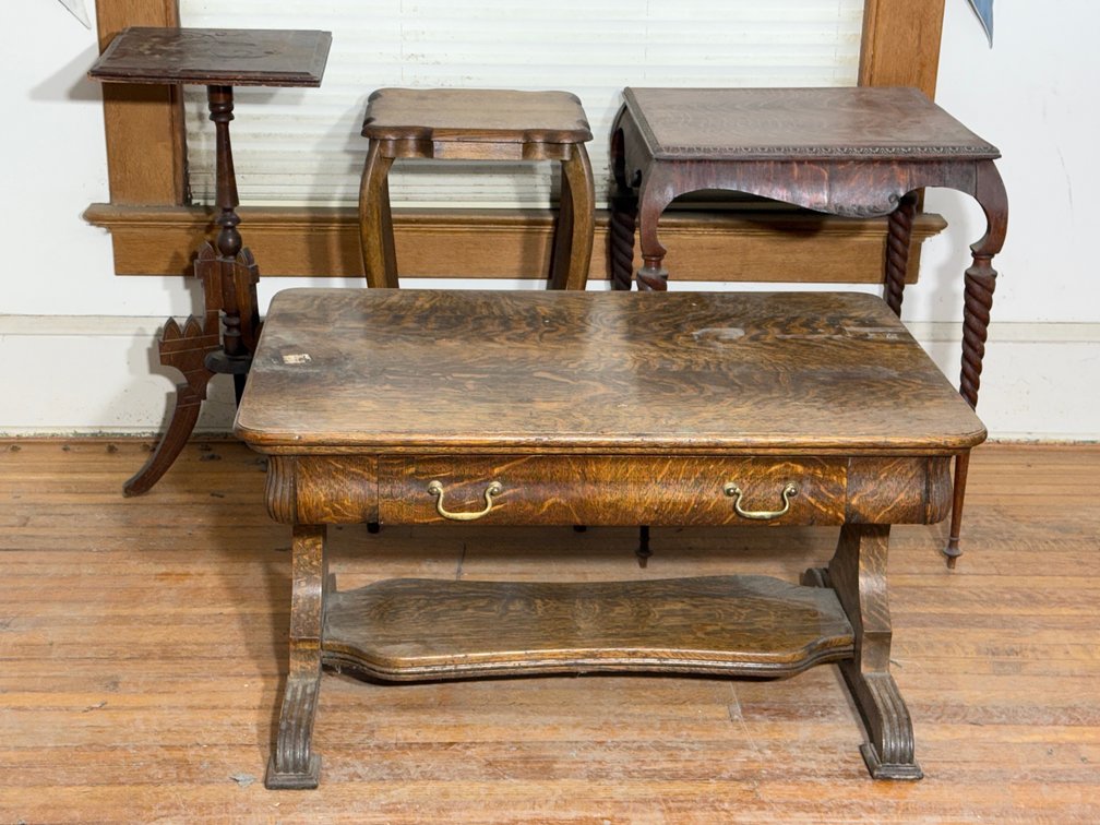 COFFE/END TABLES, PEDESTAL