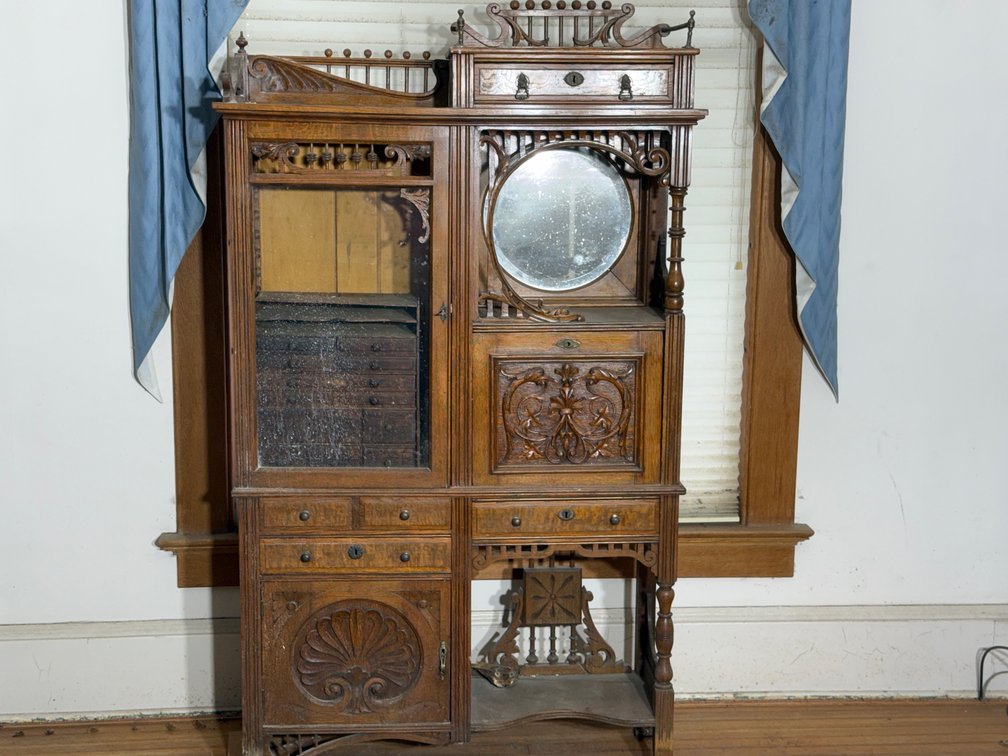 DENTAL CABINET