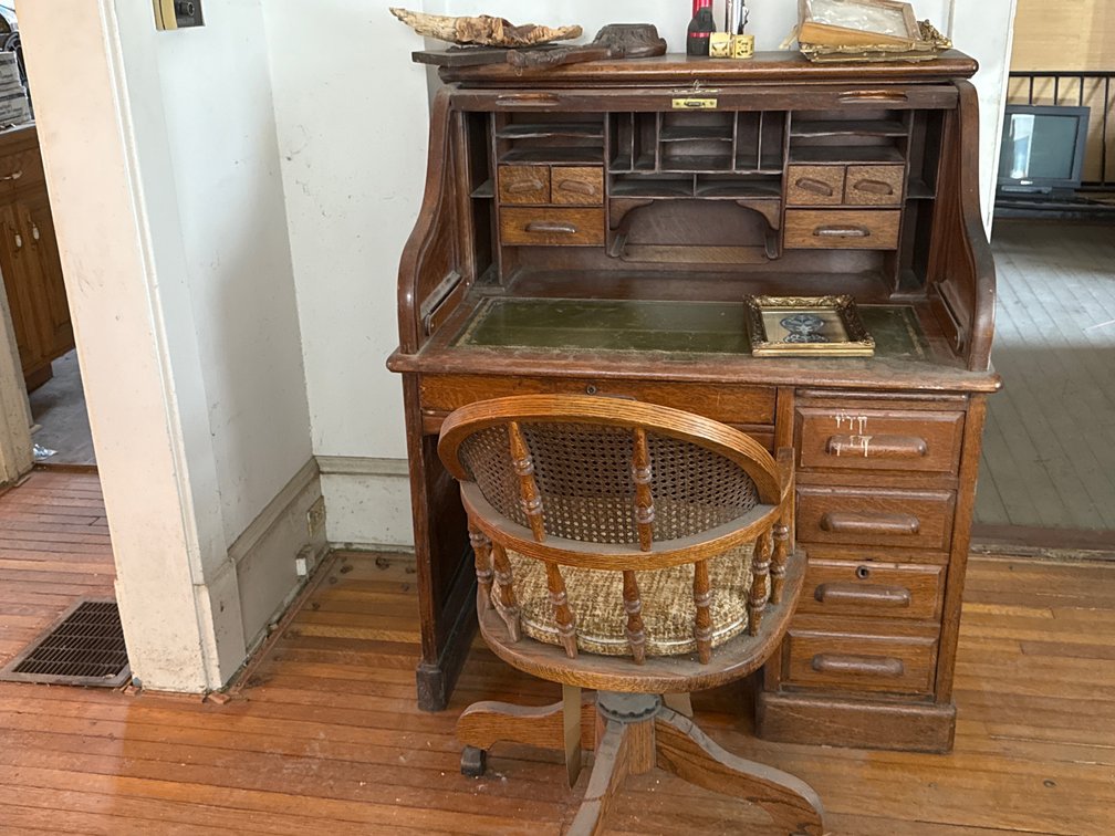 DERBY ROLL TOP DESK
