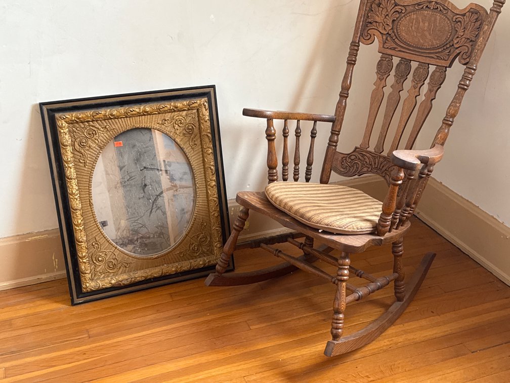 ROCKING CHAIR & MIRROR