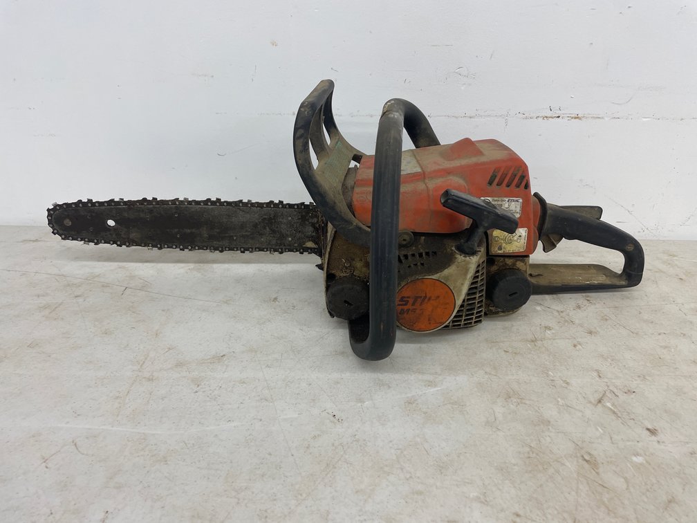 STIHL MS180 CHAINSAW