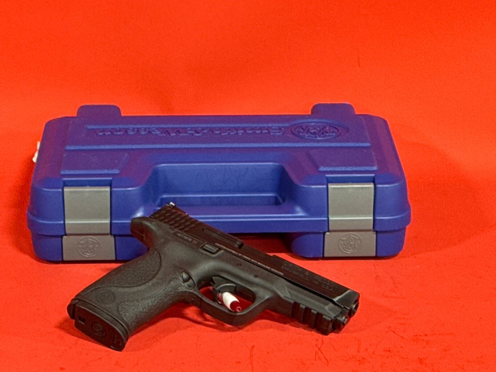 SMITH AND WESSON M&P9 PISTOL