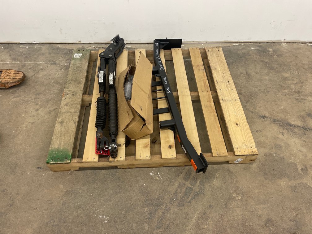 ‘19-24 BLAZER TOW BAR