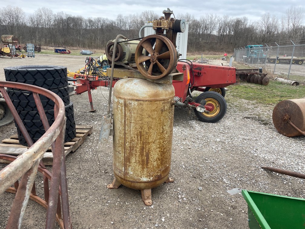 GILBARCO AIR COMPRESSOR 