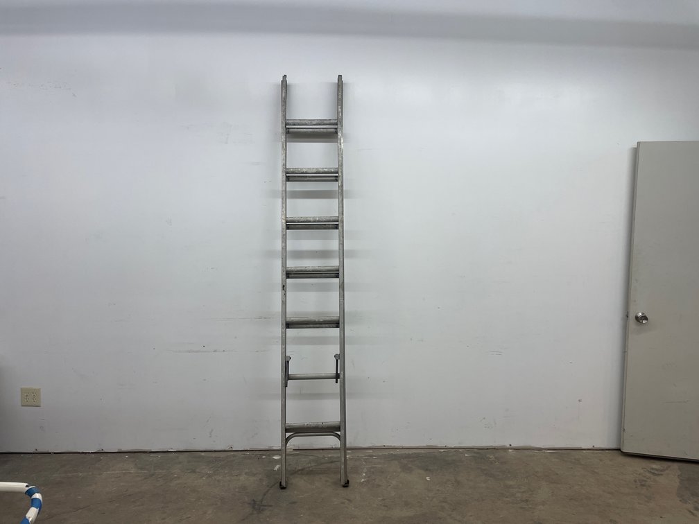 EXTENSION LADDER 