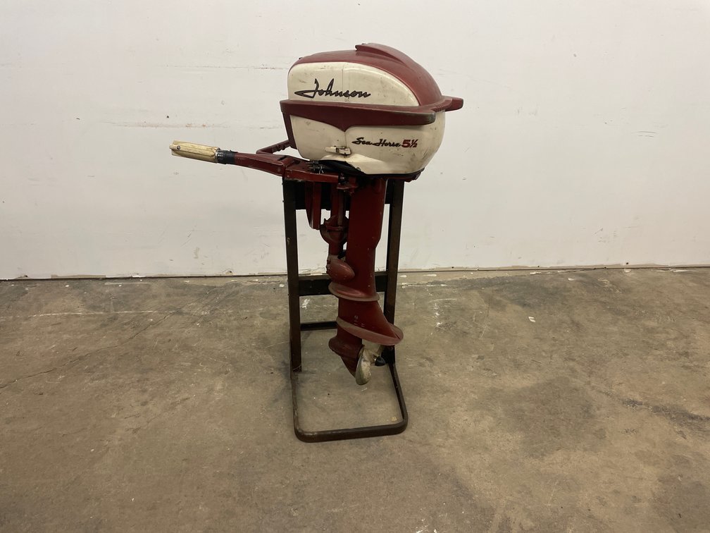 JOHNSON SEA HORSE 5.5 OUTBOARD 