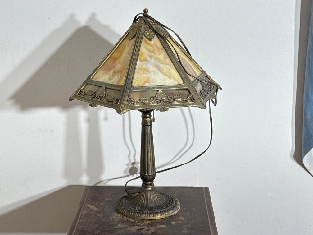 STAINED GLASS LAMPS