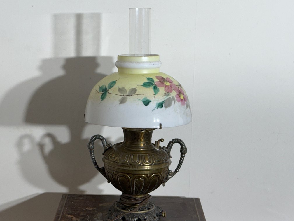 VINTAGE LAMPS