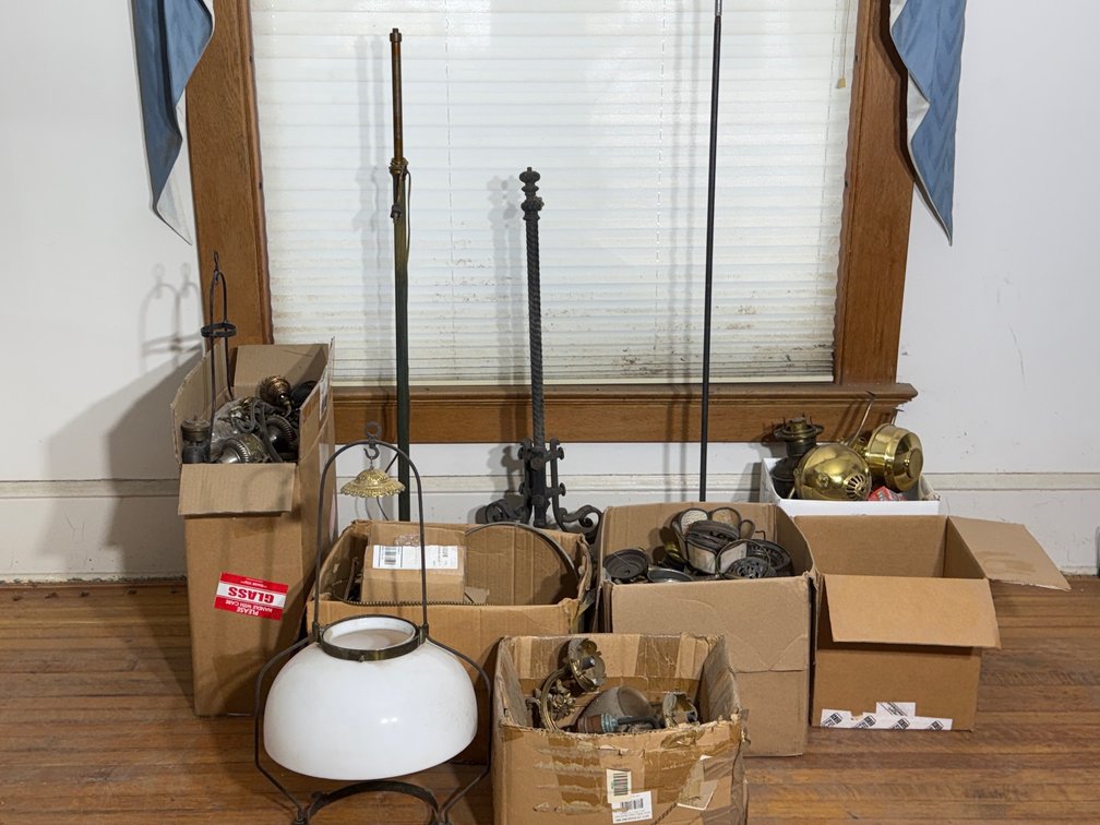 VINTAGE LAMP PARTS