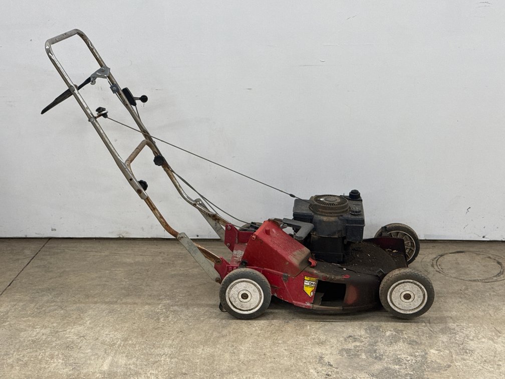 TORO PUSH MOWER