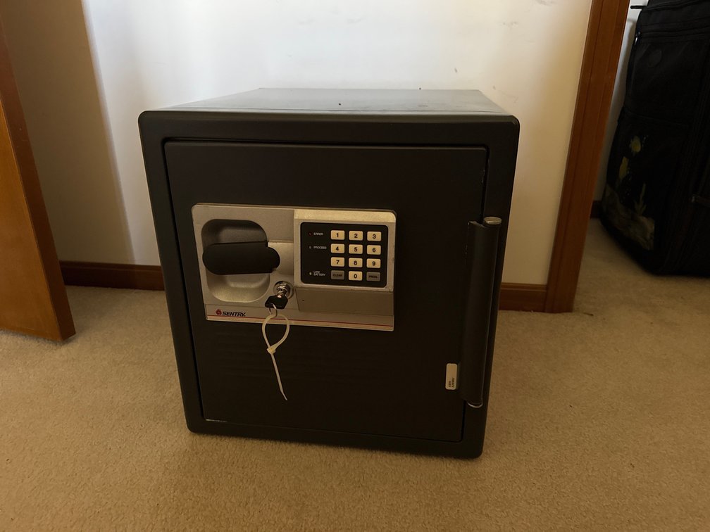 SENTRY SAFE