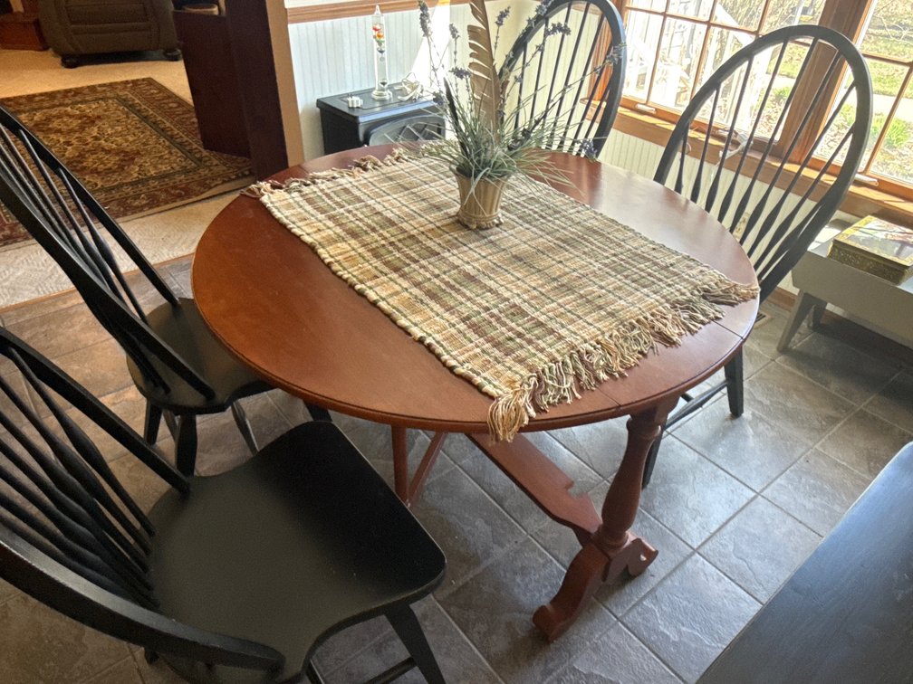 DROP LEAF TABLE W/ CHAIRS 