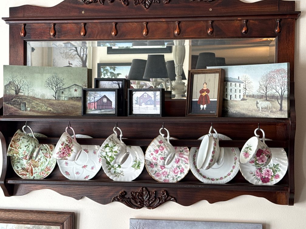 COLLECTIBLE TEA CUPS ETC