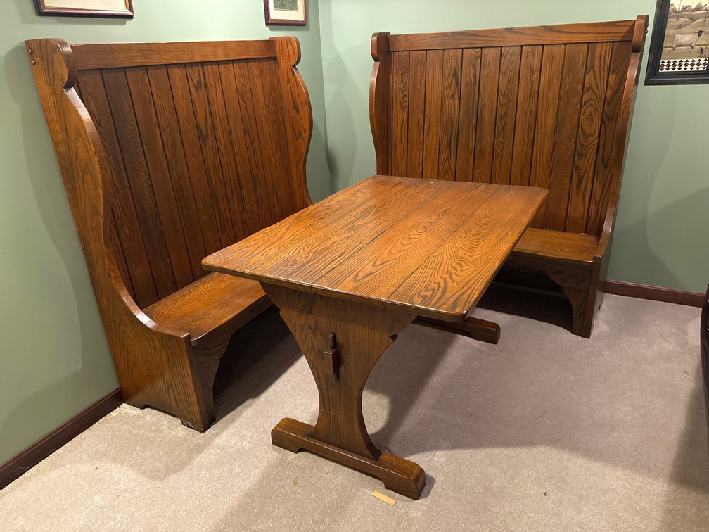SETTLE BENCHES W/ TABLE 