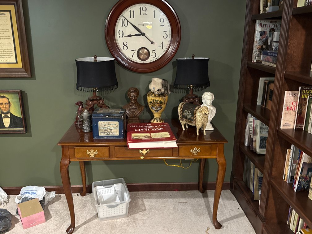 DESK W/ CONTENTS 