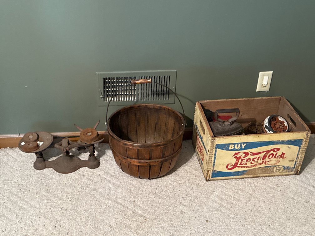 PRIMITIVE COLLECTIBLES 