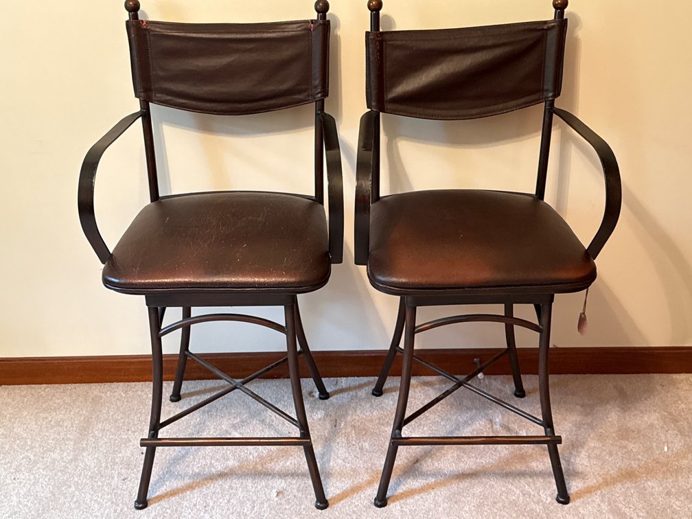 STOOLS