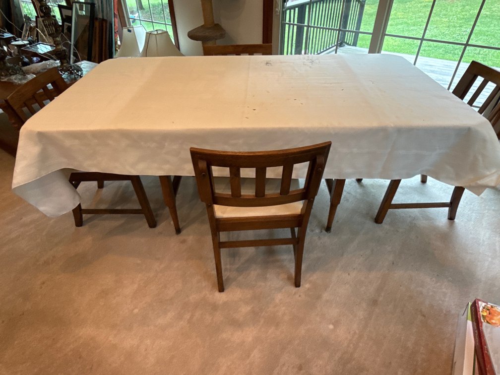 DROP LEAF DINING ROOM TABLE 