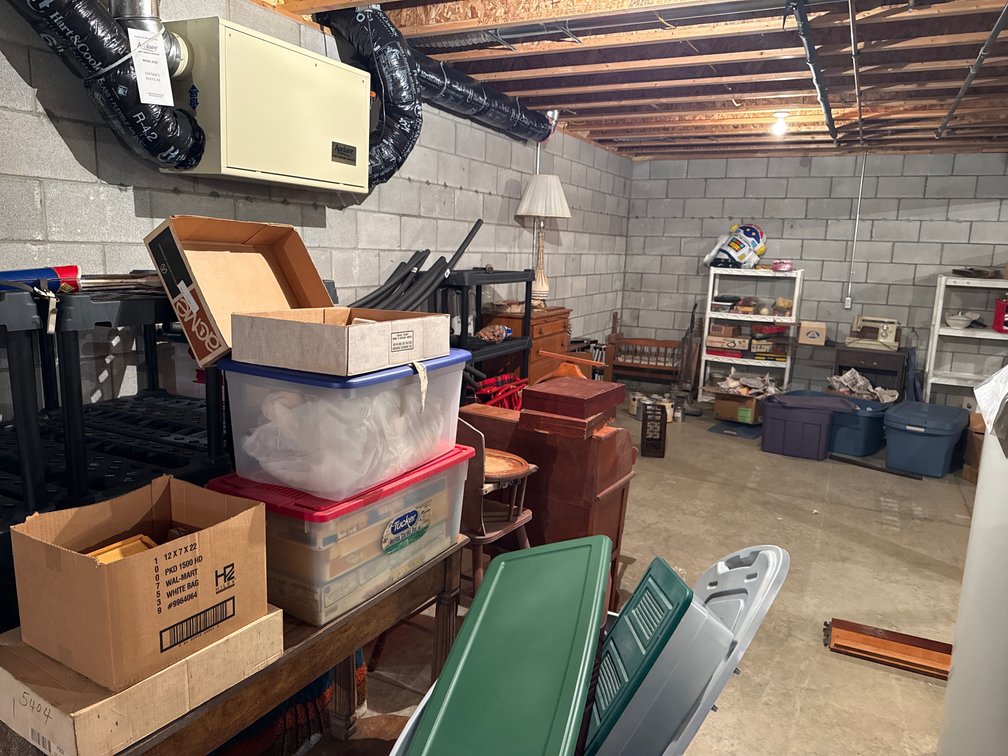 1/2 BASEMENT CONTENTS 