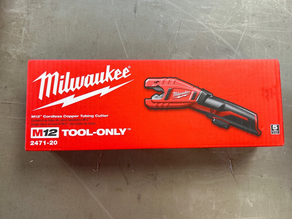 MILWAUKEE TUBING CUTTER