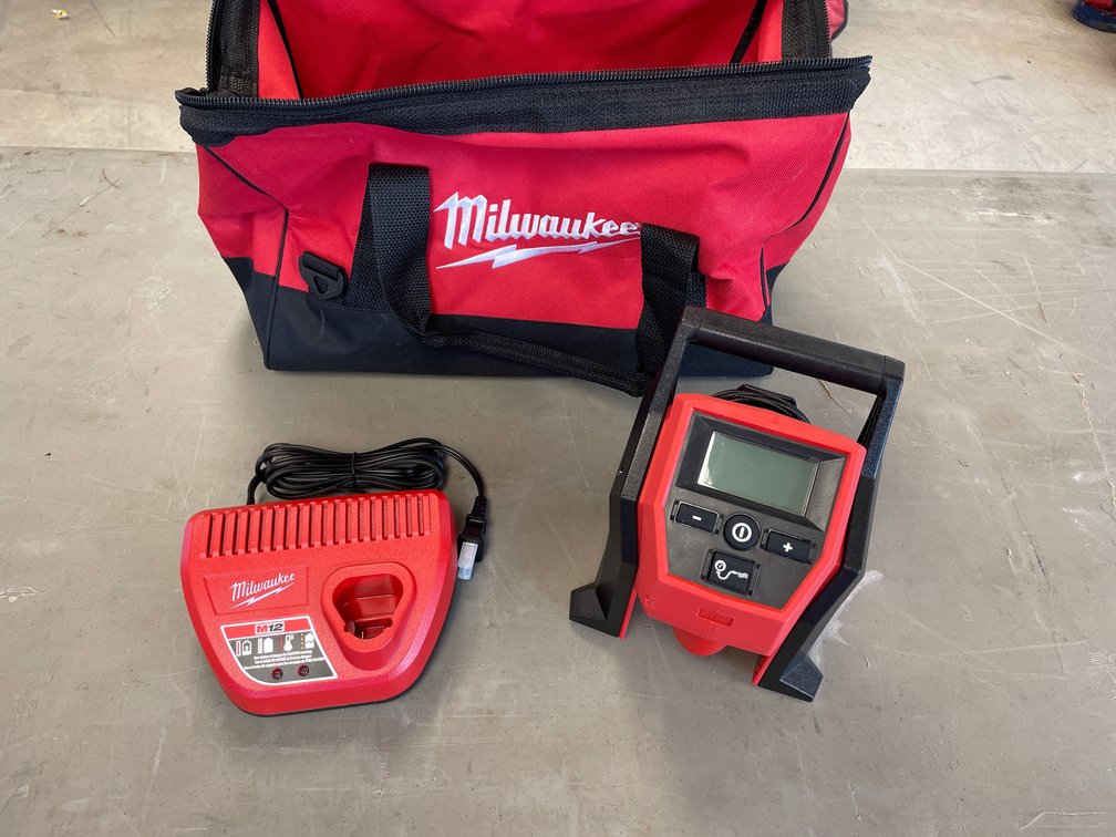 MILWAUKEE M12 INFLATOR 