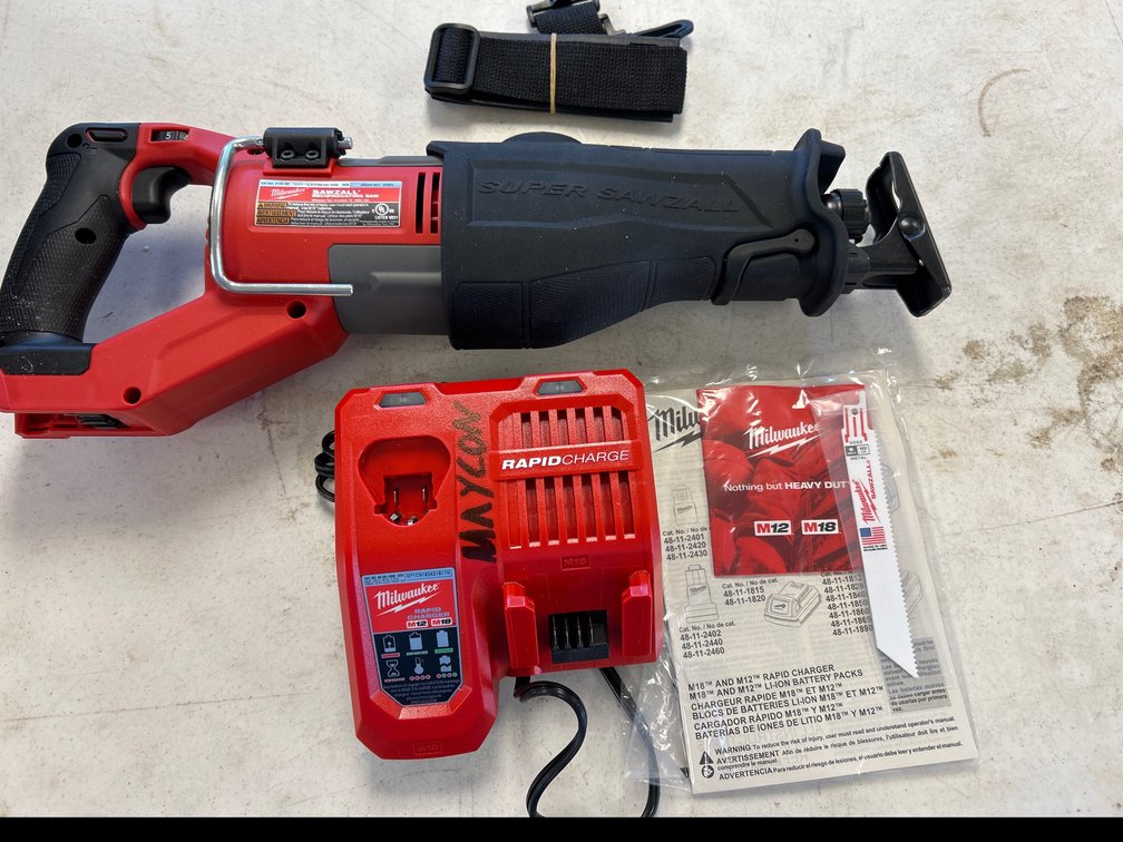 MILWAUKEE FUEL SAWZALL