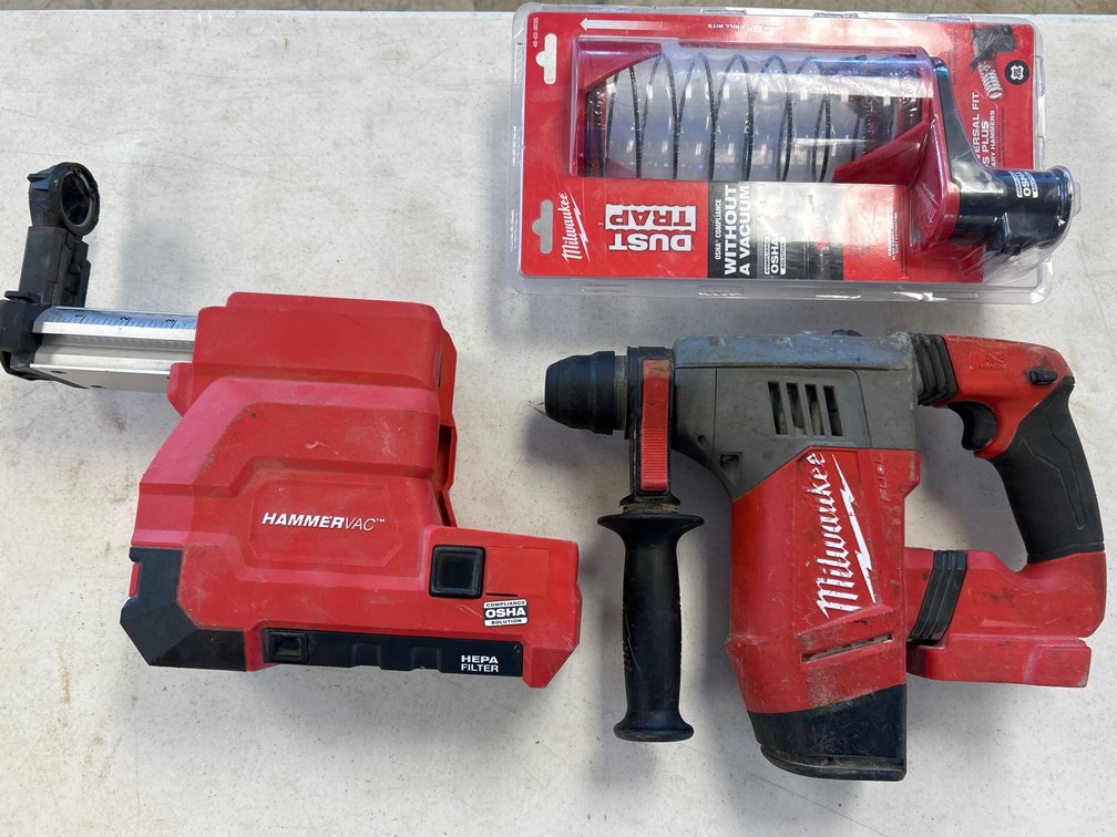 MILWAUKEE ROTARY HAMMER & ATCH.