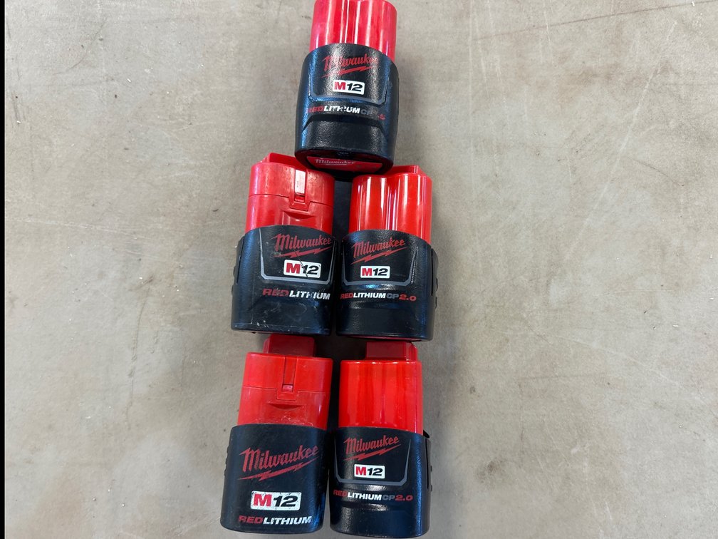 M12 BATTERIES 