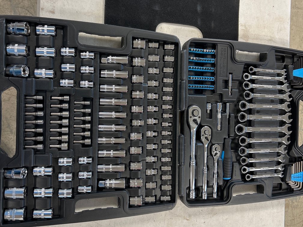 CHANNEL LOCK TOOL SET