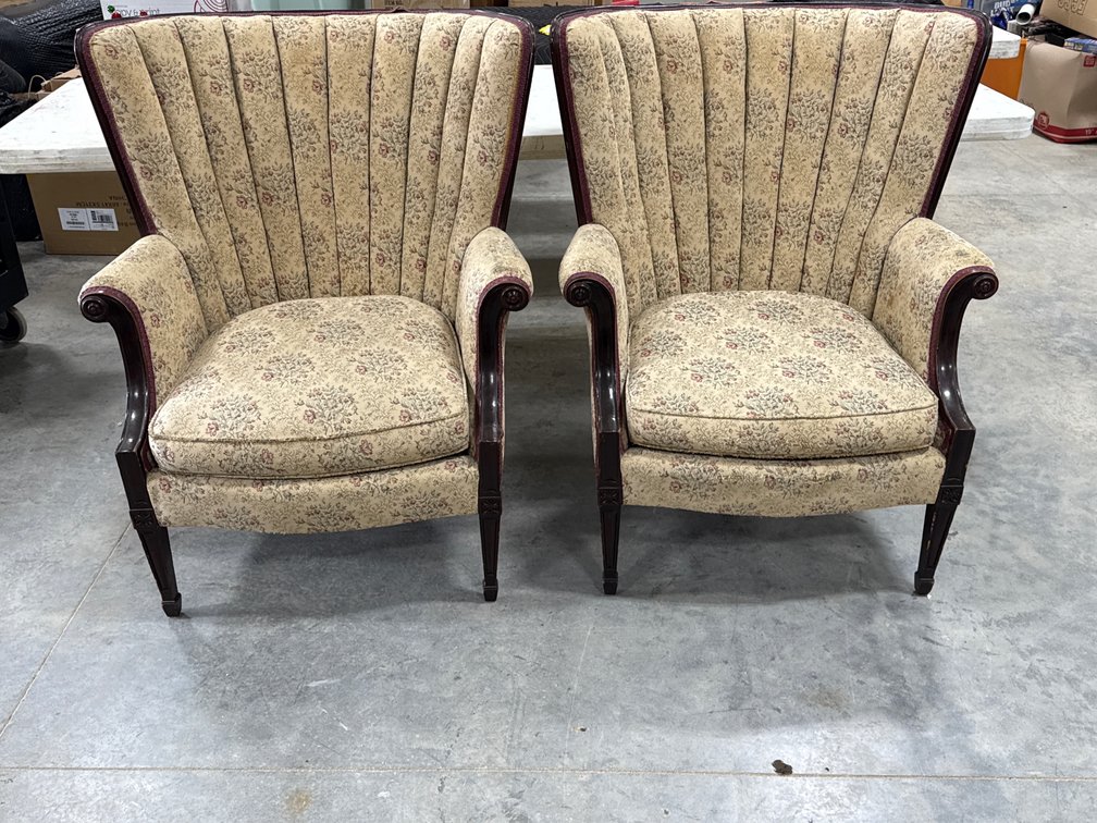 CUSHIONED CHAIRS