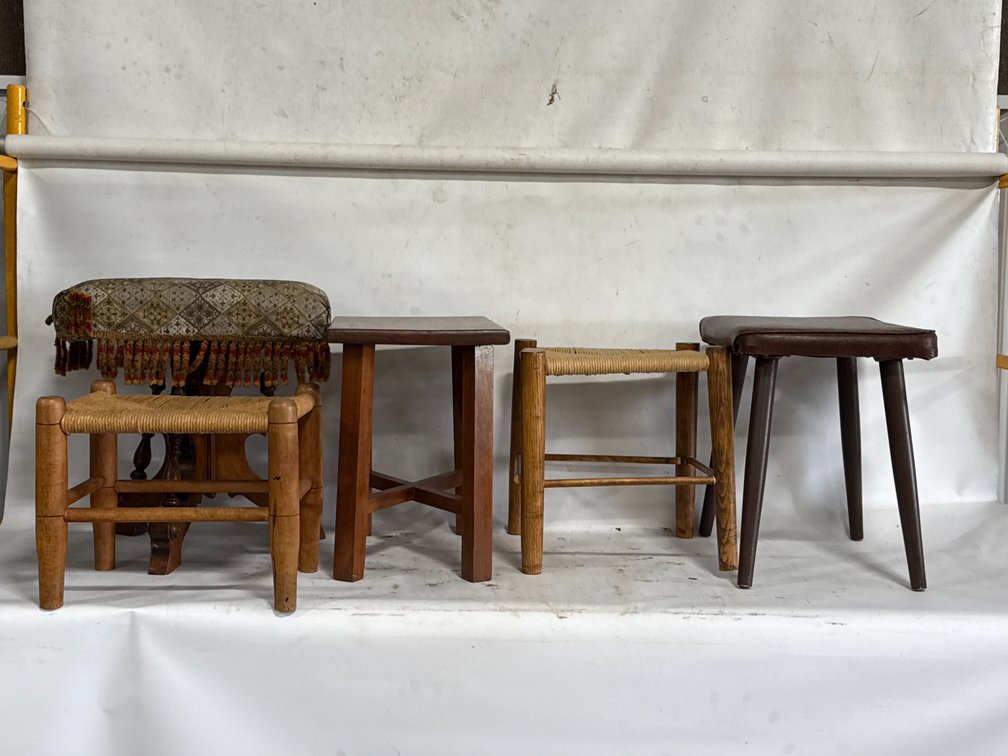 STOOLS