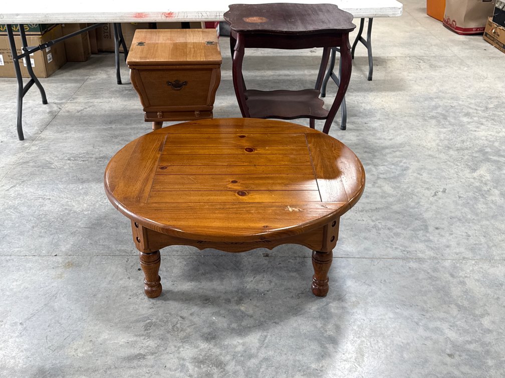 COFFEE & END TABLES