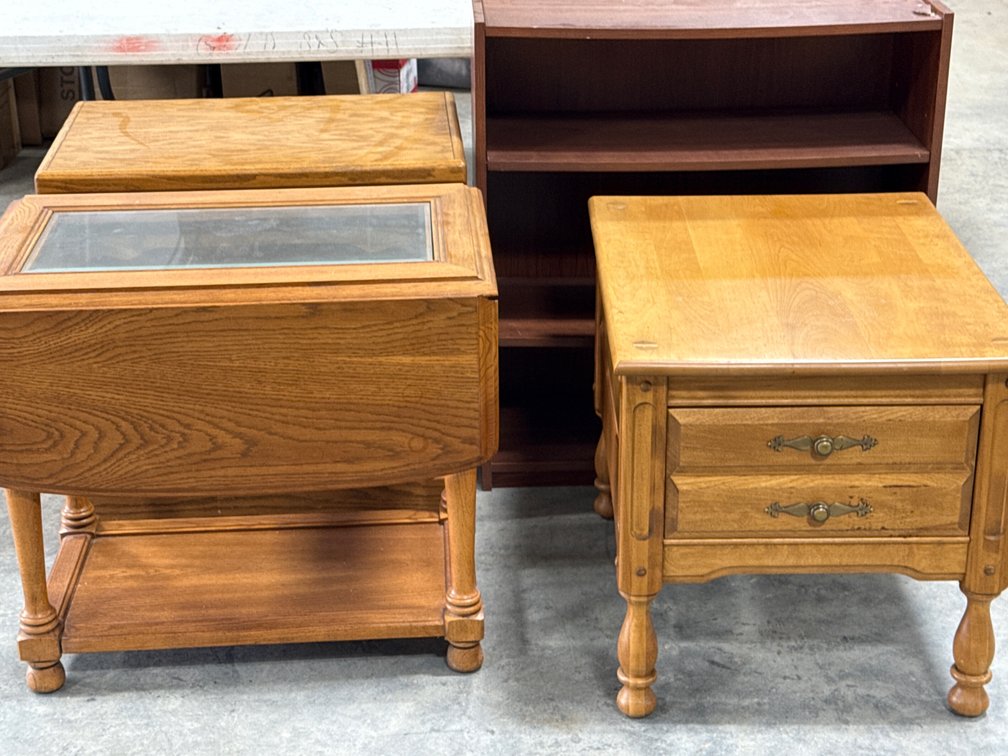 END TABLES & SHELF