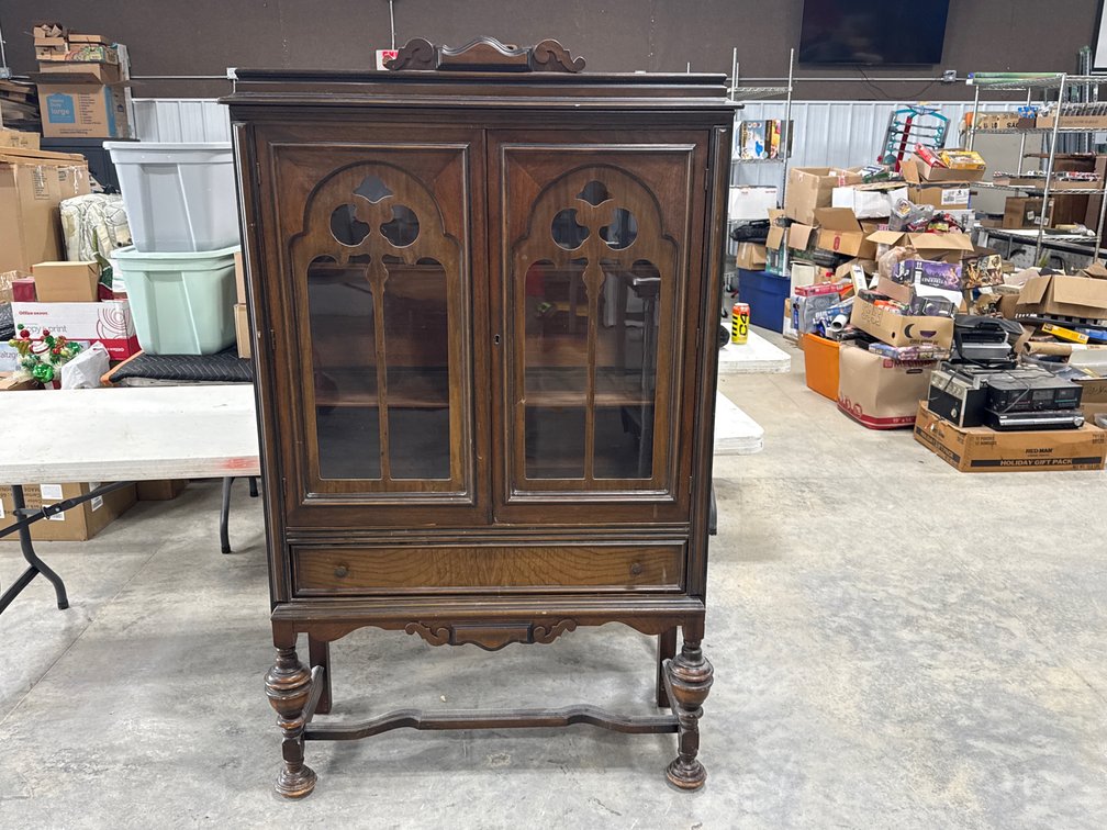 CHINA CABINET 