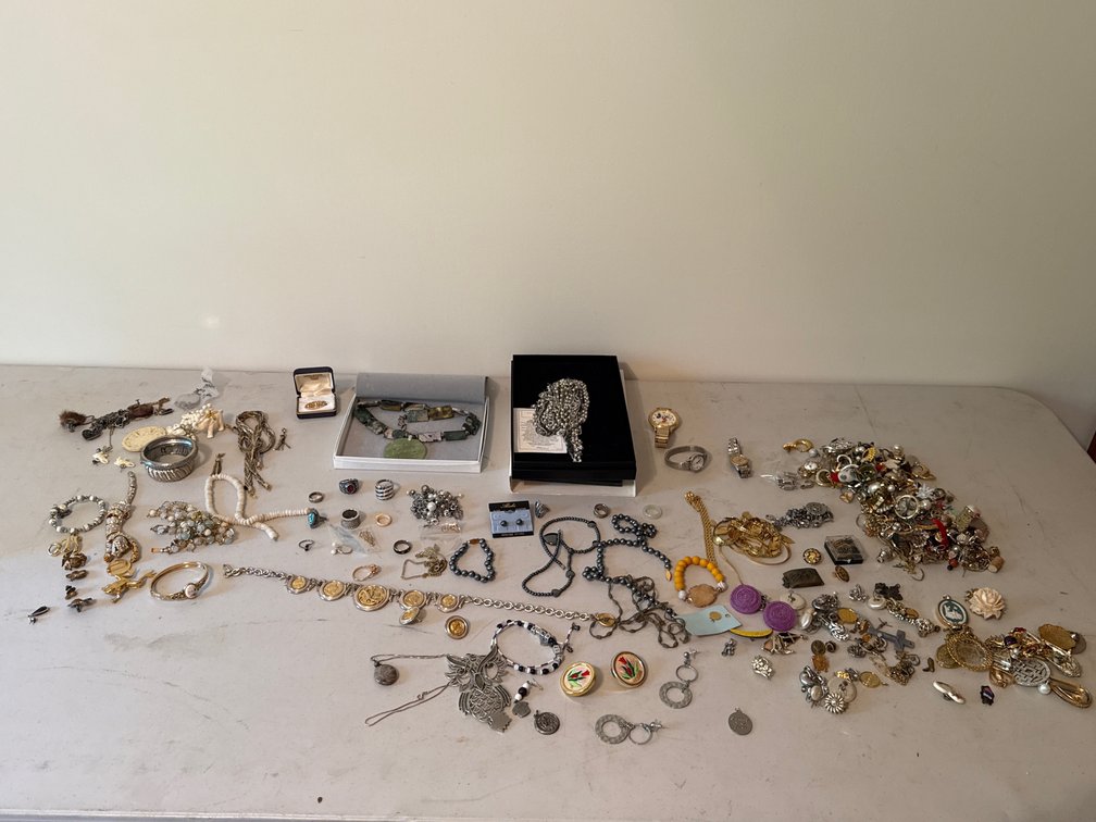 COSTUME JEWELRY 