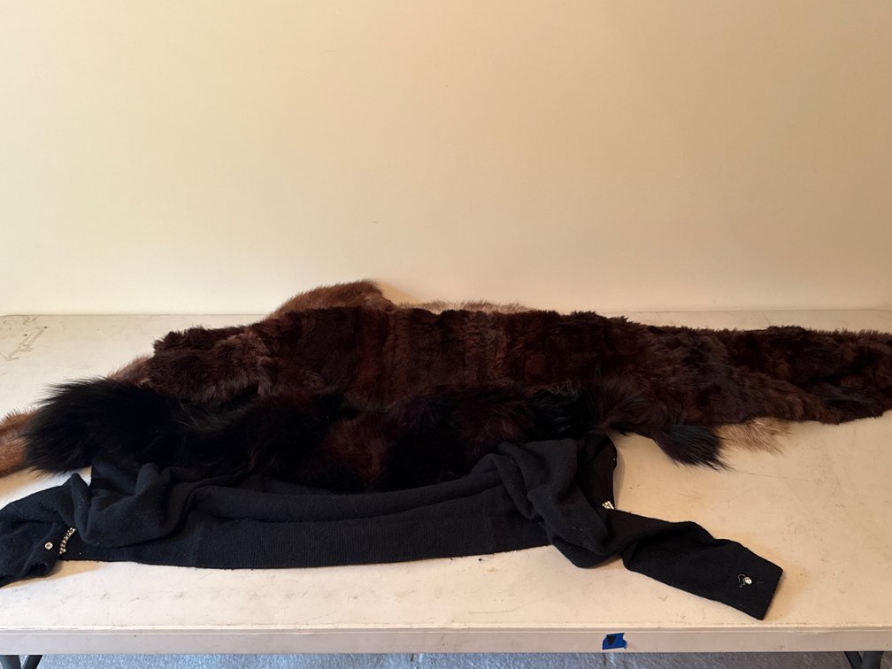 FUR SCARVES 