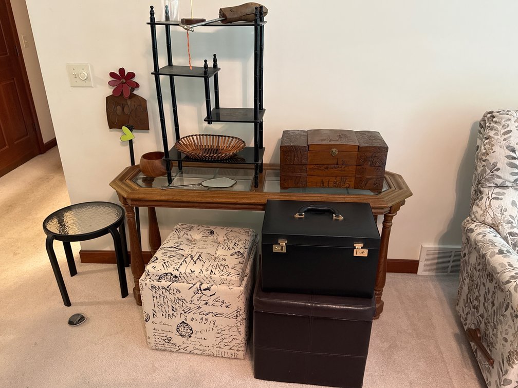 CONSOLE TABLE, OTTOMANS, ETC