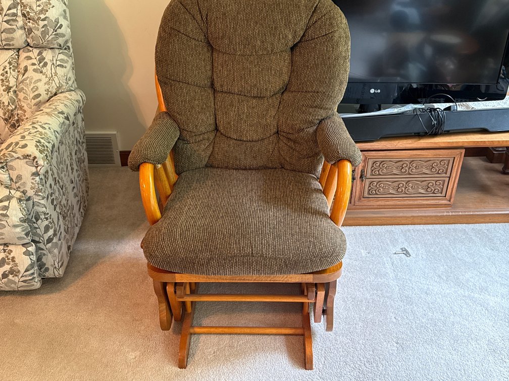 ROCKING CHAIR