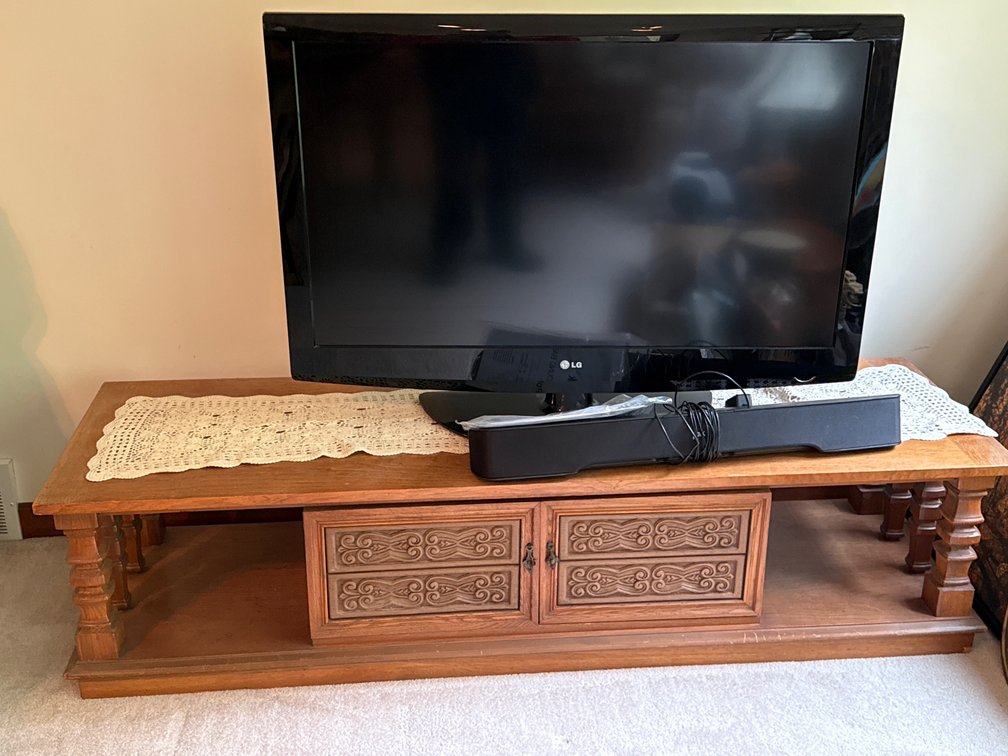 TV, STAND, SOUND BAR