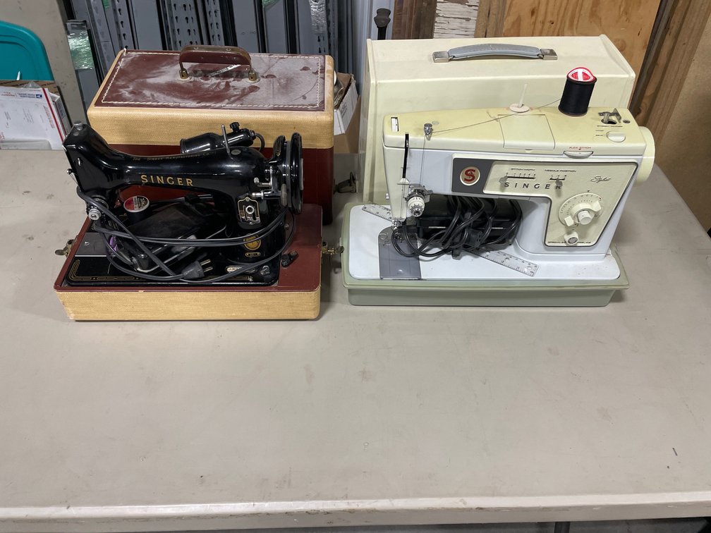 SINGER SEWING MACHINES