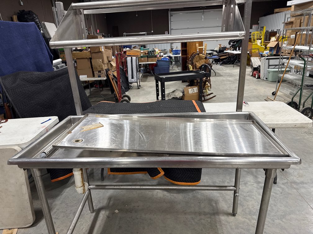 STAINLESS TABLE